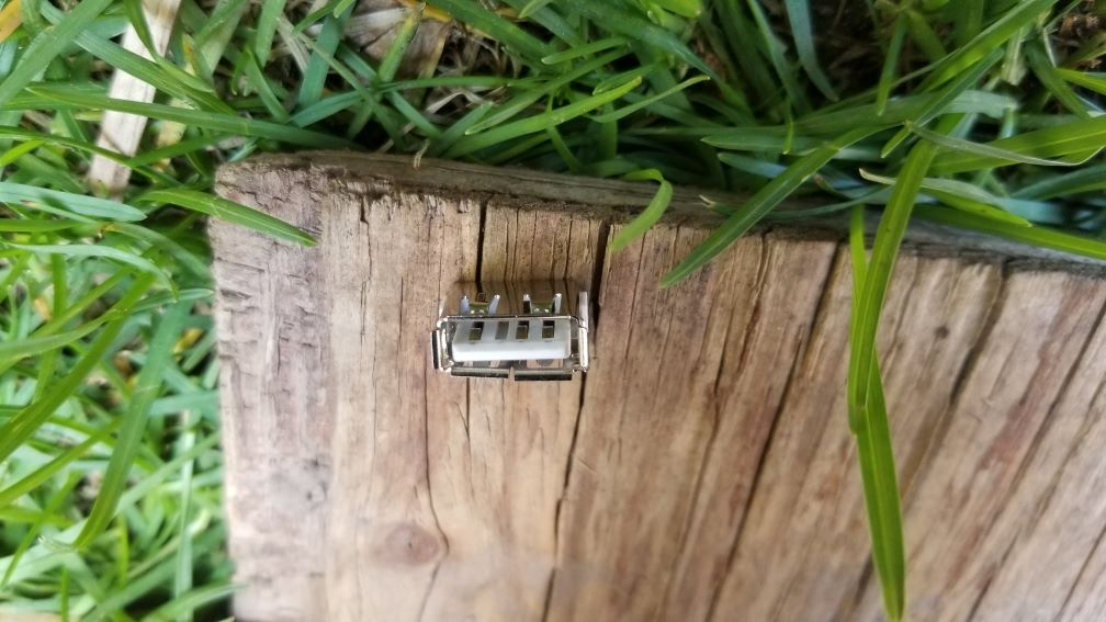 Front of the USB connector.